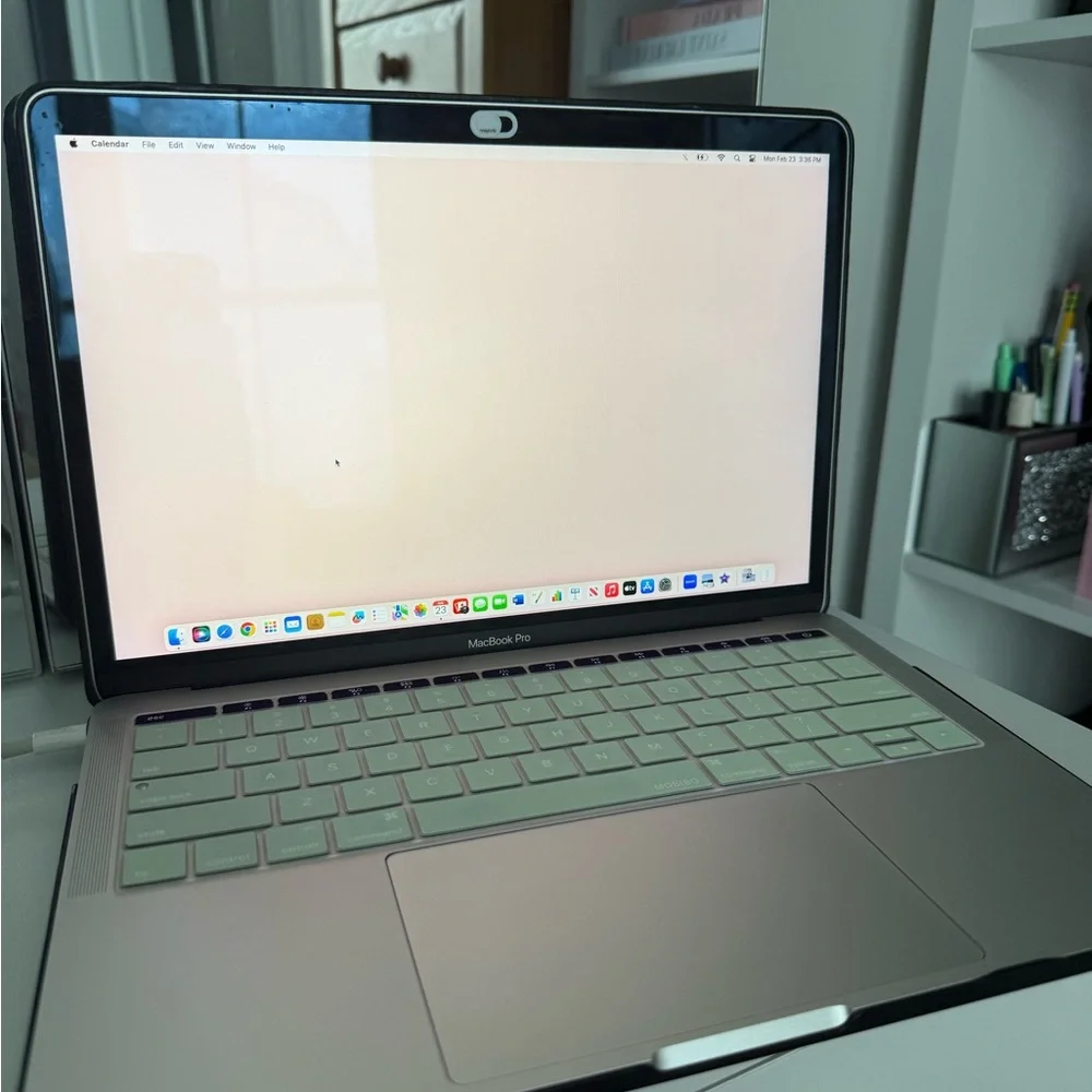 Apple Laptop